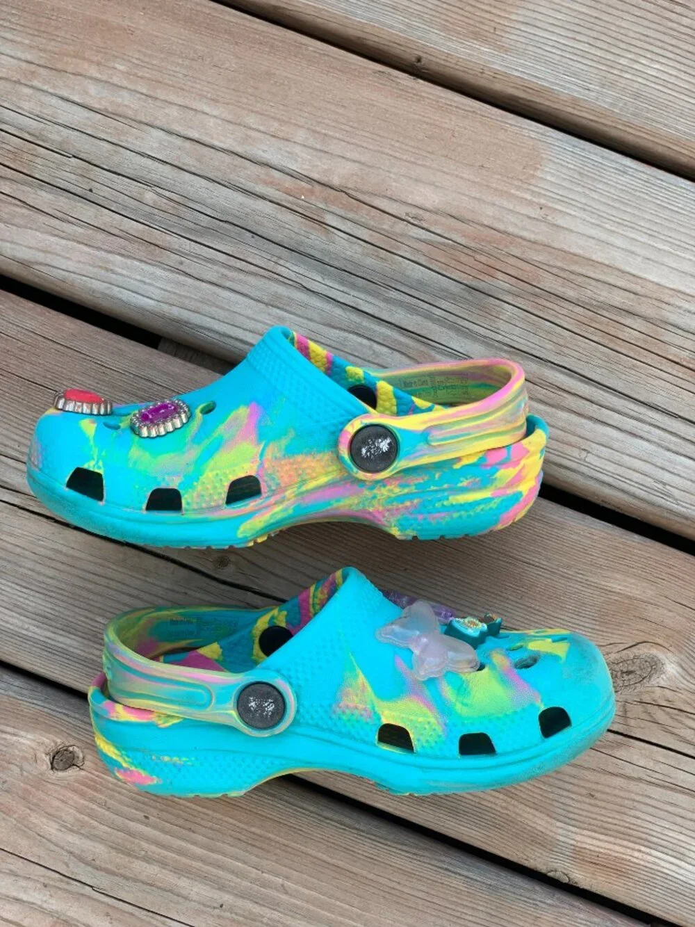 Crocs Clogs Toddler C 10 Classic Marbled Blue Pink Charms Slip On Beach Sandals